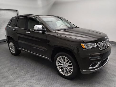 Used 2017 Jeep Grand Cherokee Summit AWD/4WD image 11