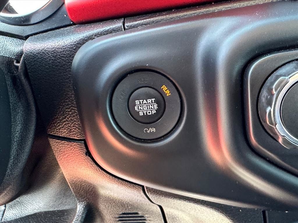 Used 2020 Jeep Wrangler Unlimited Rubicon w/ Cold Weather Group AWD/4WD image 20