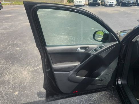 Used 2014 Volkswagen Tiguan SEL FWD image 10