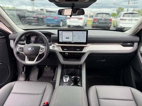 New 2026 Ford Explorer Active w/ Active Comfort Package AWD/4WD image 2