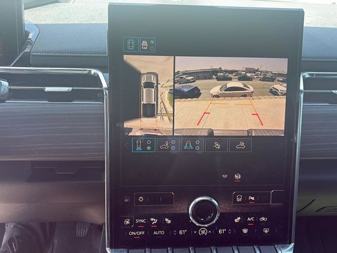 Used 2024 GMC Sierra EV Denali AWD/4WD image 15