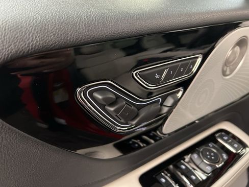 Used 2025 Lincoln Aviator Reserve w/ Equipment Group 201A image 26