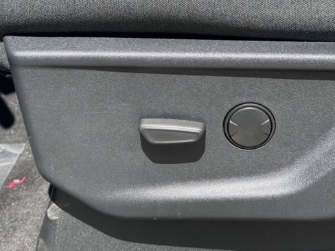 New 2024 Ford F550 4x4 Crew Cab Super Duty w/ XLT Value Package image 17