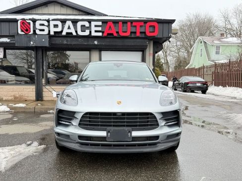 Used 2021 Porsche Macan image 2