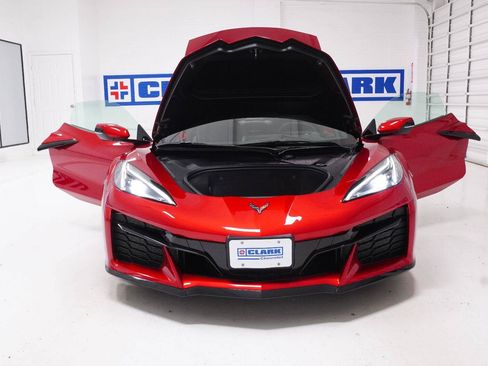 New 2027 Chevrolet Corvette Grand Sport w/ Z52 Sport Performance Package RWD image 34