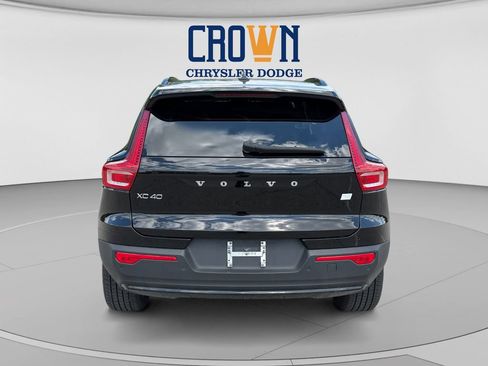 Used 2023 Volvo XC40 Recharge Plus AWD/4WD image 4