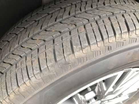 Certified 2026 Chevrolet Traverse LT AWD/4WD image 23