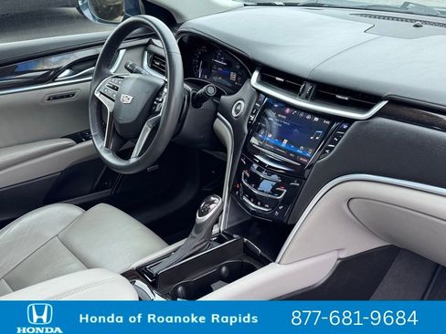 Used 2017 Cadillac XTS Luxury w/ Driver Awareness Package image 7
