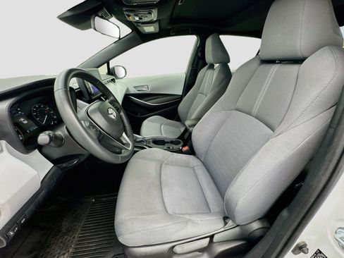 Used 2023 Toyota Corolla SE w/ SE Premium Package FWD image 13