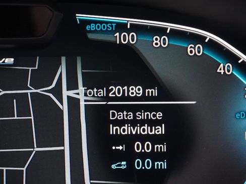 Used 2023 BMW 530e w/ Premium Package RWD image 22