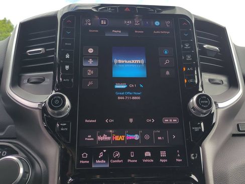 New 2026 RAM 1500 4x4 Crew Cab image 22