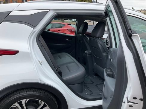 Used 2017 Chevrolet Bolt Premier FWD image 48