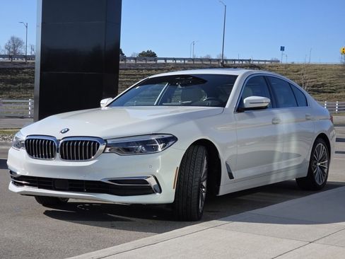 Used 2019 BMW 540i xDrive w/ Executive Package image 28