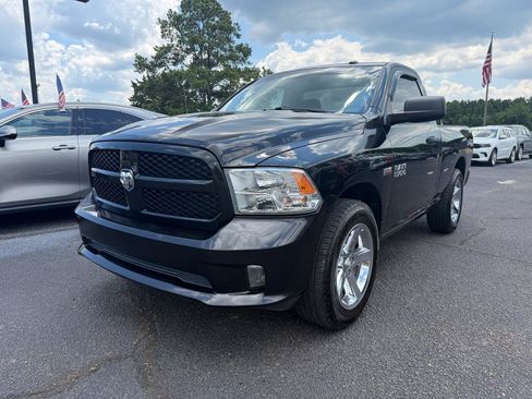Used 2015 RAM 1500 Express RWD image 2