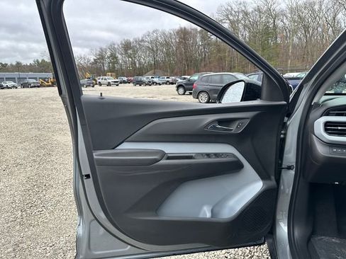 New 2027 Chevrolet Bolt RS FWD image 17