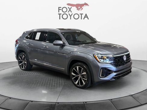 Used 2024 Volkswagen Atlas Cross Sport SEL Premium R-Line image 8