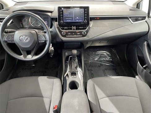 Certified 2021 Toyota Corolla LE image 20