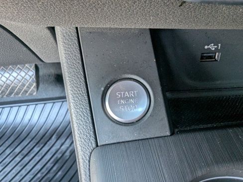 Used 2018 Audi A4 2.0T Premium Plus image 19