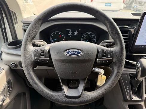 Used 2023 Ford Transit 350 XLT RWD image 20