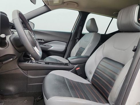 Used 2023 Nissan Kicks SR w/ SR Premium Package image 14