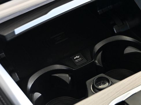 Used 2025 BMW 430i Coupe w/ M Sport Package RWD image 23