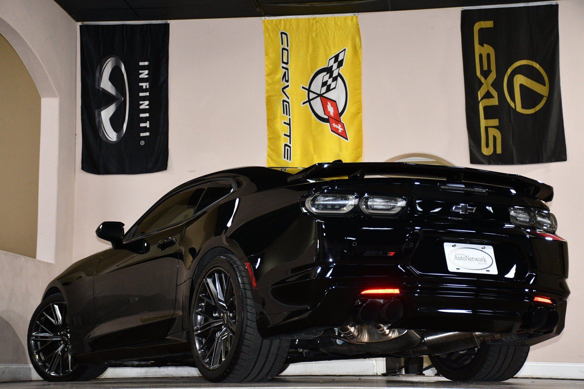 Used 2020 Chevrolet Camaro ZL1 RWD image 86