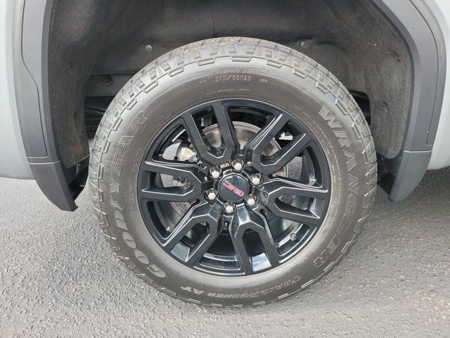 Used 2025 GMC Sierra 1500 Elevation w/ X31 Off-Road Package AWD/4WD image 9