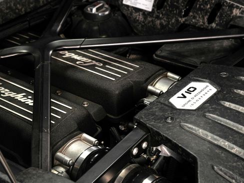 Used 2015 Lamborghini Huracan LP 610-4 image 10