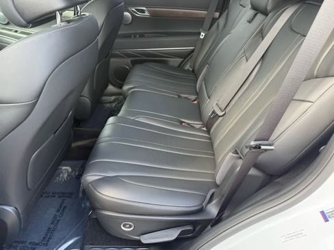 Used 2025 Genesis GV80 2.5T Advanced image 11
