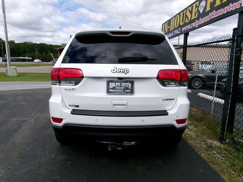 Used 2018 Jeep Grand Cherokee Laredo image 10