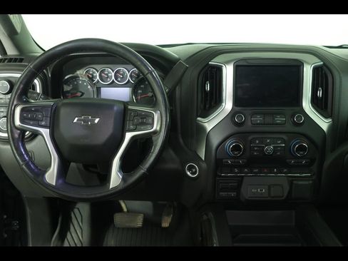 Used 2020 Chevrolet Silverado 1500 LT Trail Boss AWD/4WD image 15