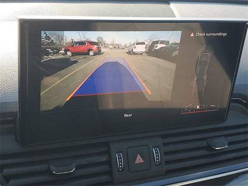 Used 2022 Audi SQ5 Premium w/ Convenience Package image 26