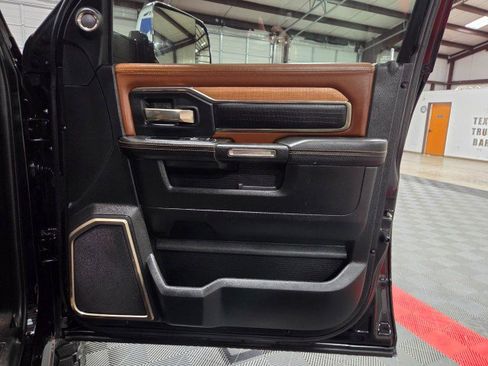 Used 2020 RAM 2500 Limited image 40