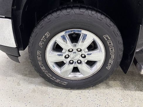 Used 2012 GMC Sierra 1500 SLT w/ SLT Convenience Package AWD/4WD image 11