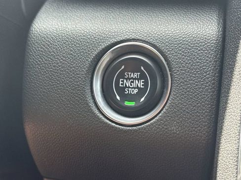 Used 2024 GMC Acadia Denali w/ Super Cruise Package FWD image 19