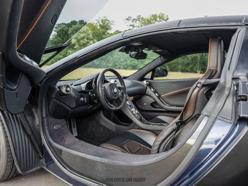 Used 2013 McLaren MP4-12C Spider RWD image 48