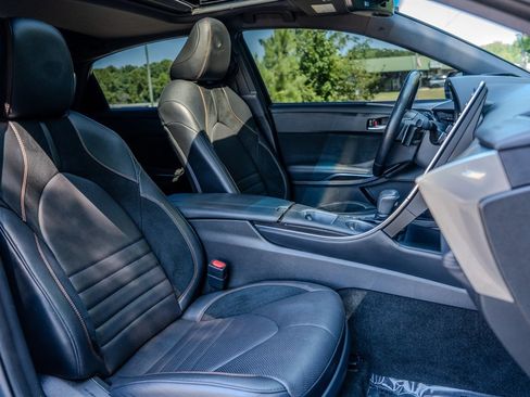 Used 2019 Toyota Avalon Touring w/ All Weather Liner Package FWD image 31