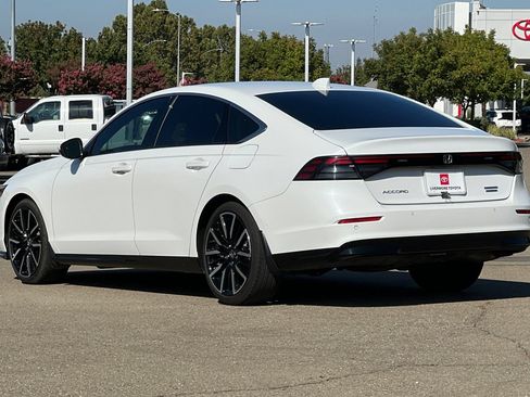 Used 2025 Honda Accord Touring image 6