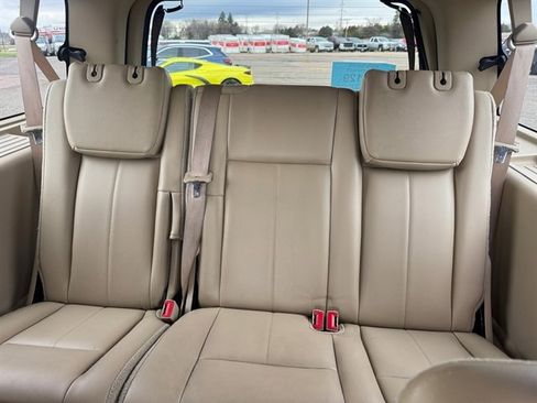 Used 2014 Ford Expedition EL XLT w/ Equipment Group 202A AWD/4WD image 22