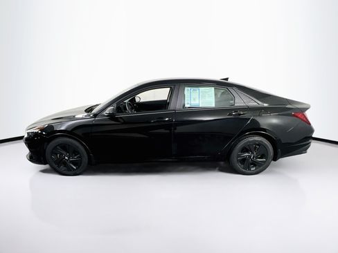 Used 2023 Hyundai Elantra SEL w/ Cargo Package FWD image 8