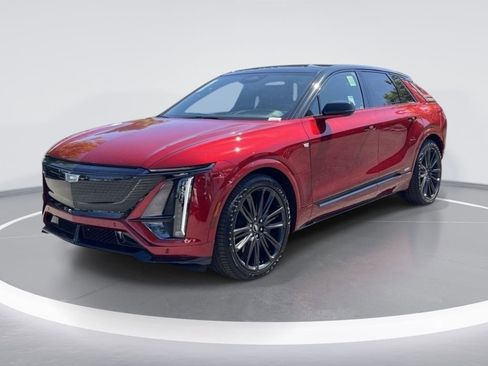 New 2026 Cadillac Lyriq V AWD/4WD image 8