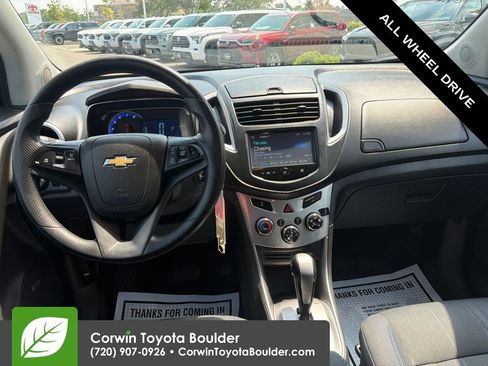 Used 2016 Chevrolet Trax LT w/ LT Sun and Sound Package AWD/4WD image 22