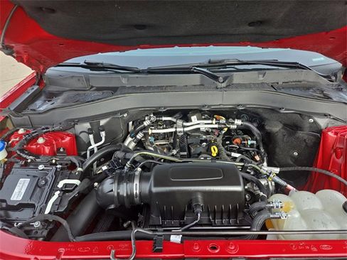 Certified 2022 Ford Explorer XLT w/ Equipment Group 202A image 12