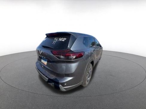 Used 2025 Nissan Rogue SV image 11