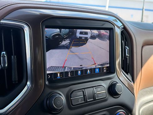 Used 2022 Chevrolet Silverado 3500 High Country w/ Safety Package II AWD/4WD image 16