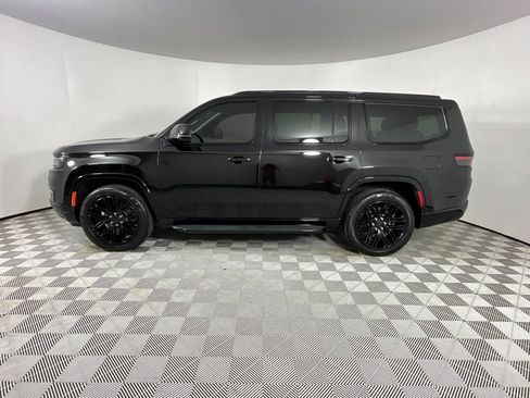 Used 2025 Jeep Wagoneer Series II w/ Premium Group I image 2