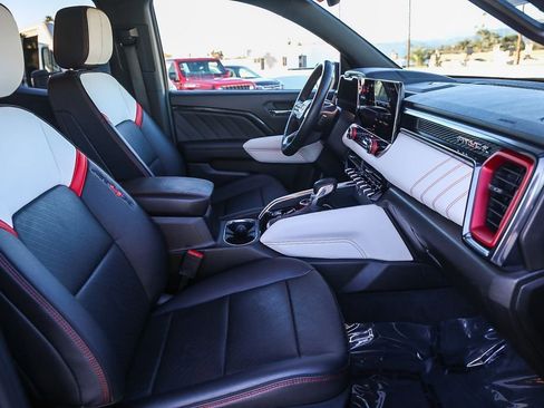 Used 2023 GMC Canyon AT4X image 19