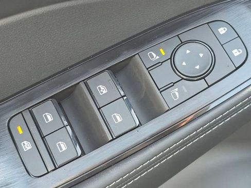 New 2026 Nissan Rogue SV w/ Cold Weather Package AWD/4WD image 31