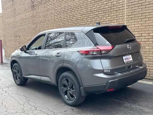 New 2026 Nissan Rogue SV w/ Cold Weather Package AWD/4WD image 19
