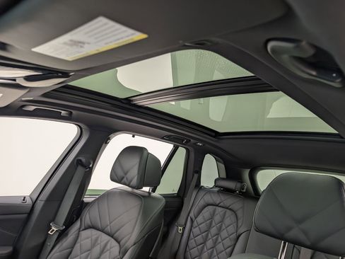 Certified 2026 BMW X5 M60i w/ Executive Package image 16